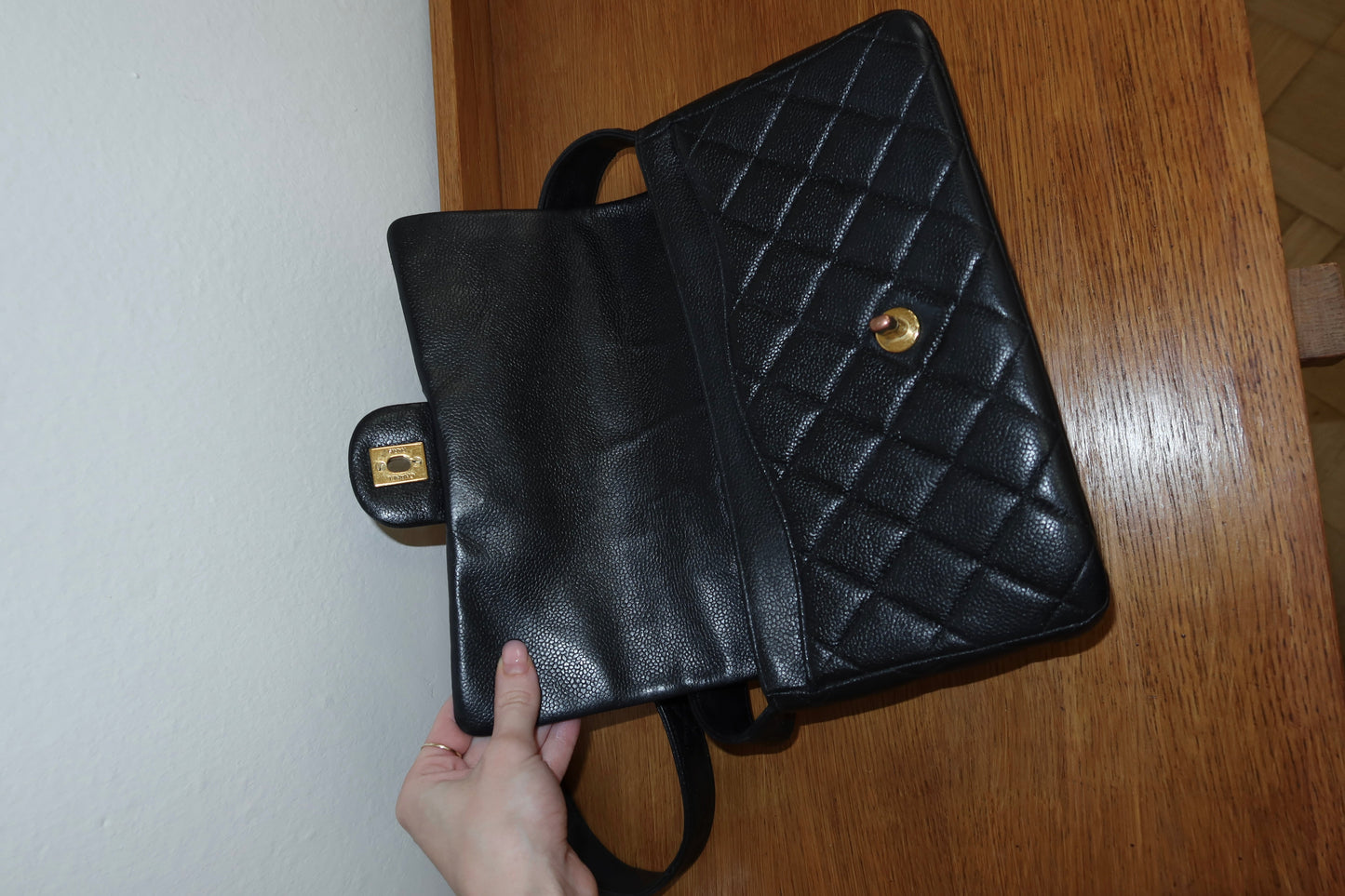 CHANEL CAVIAR SINGLE FLAP BAG