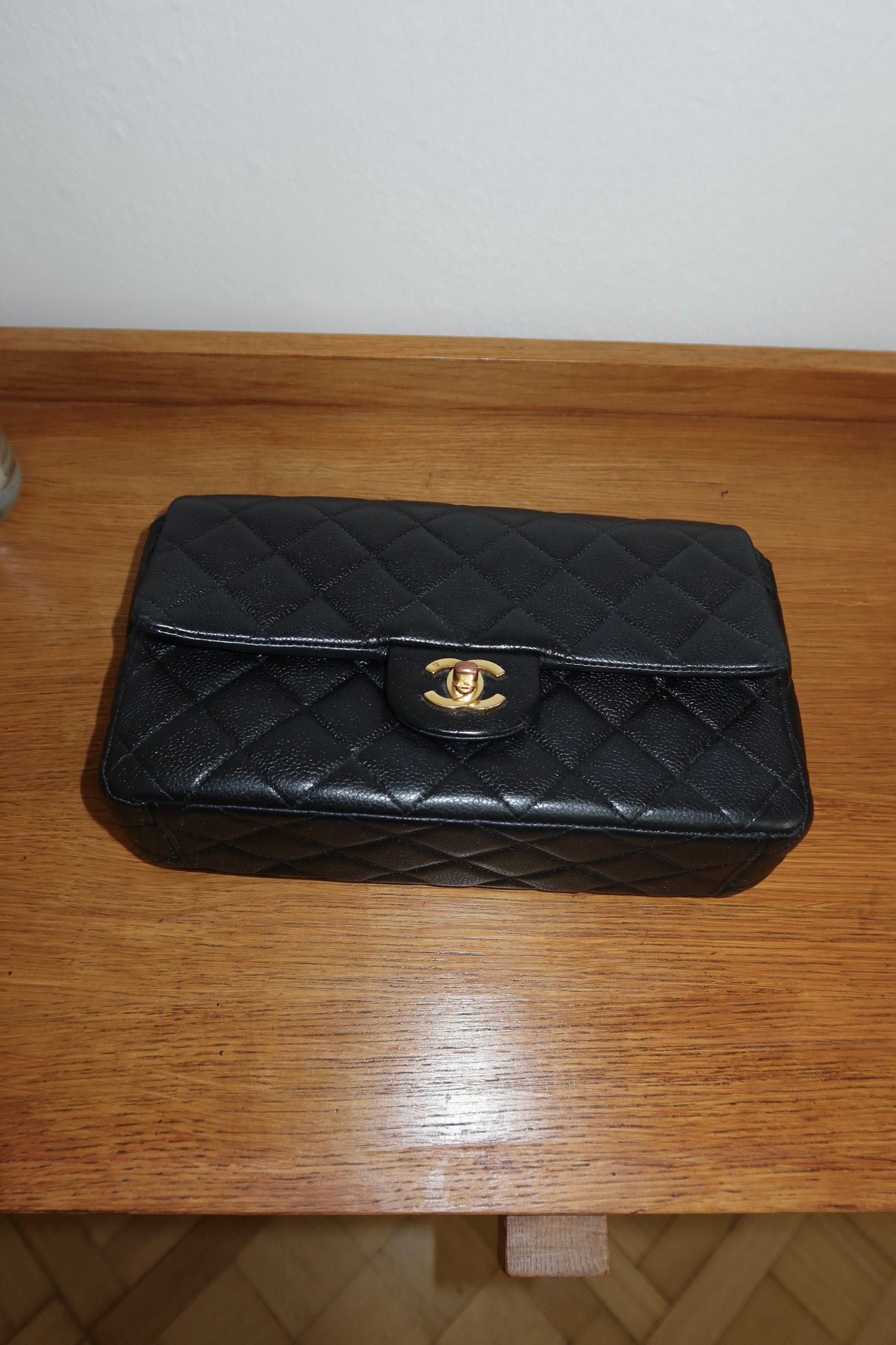 CHANEL CAVIAR SINGLE FLAP BAG
