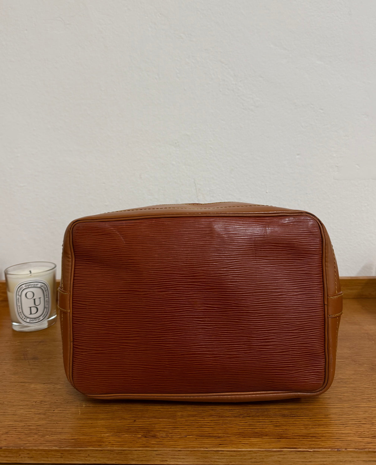 LV PETIT EPI NOÉ BROWN BUCKET BAG