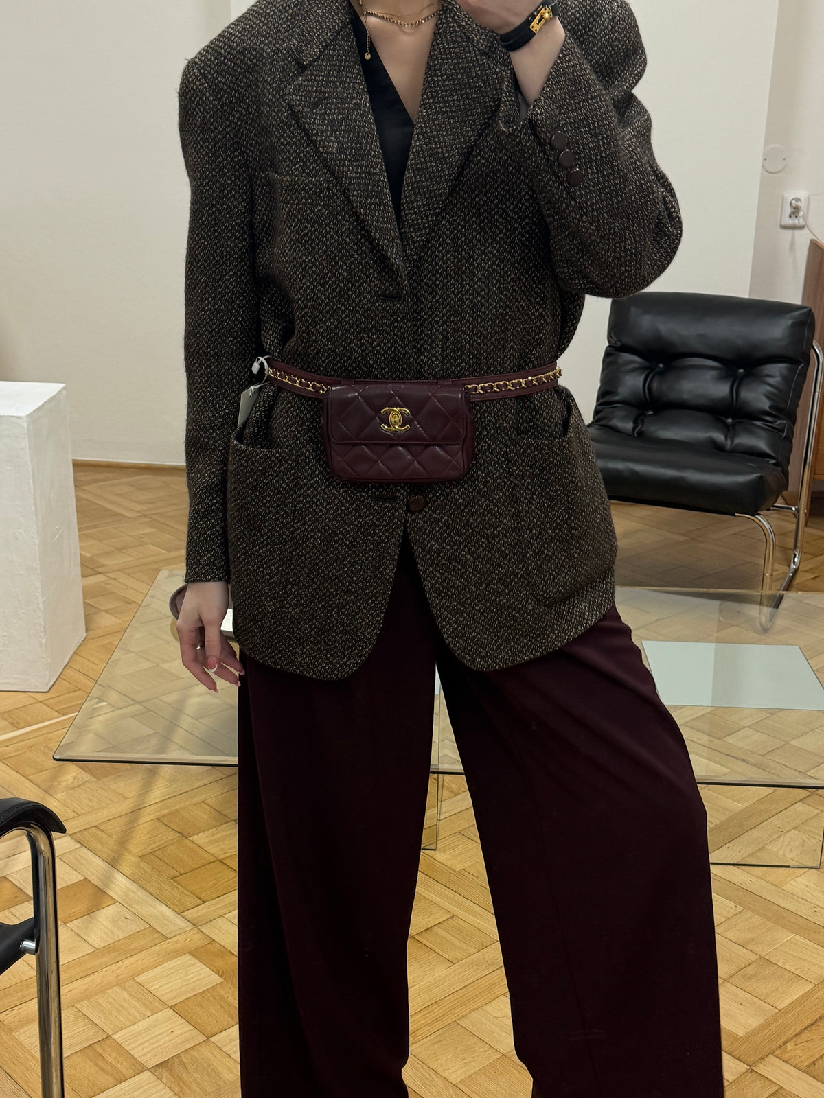 Chanel mini belt bag z burgundy jehněčí kůže, foto 19