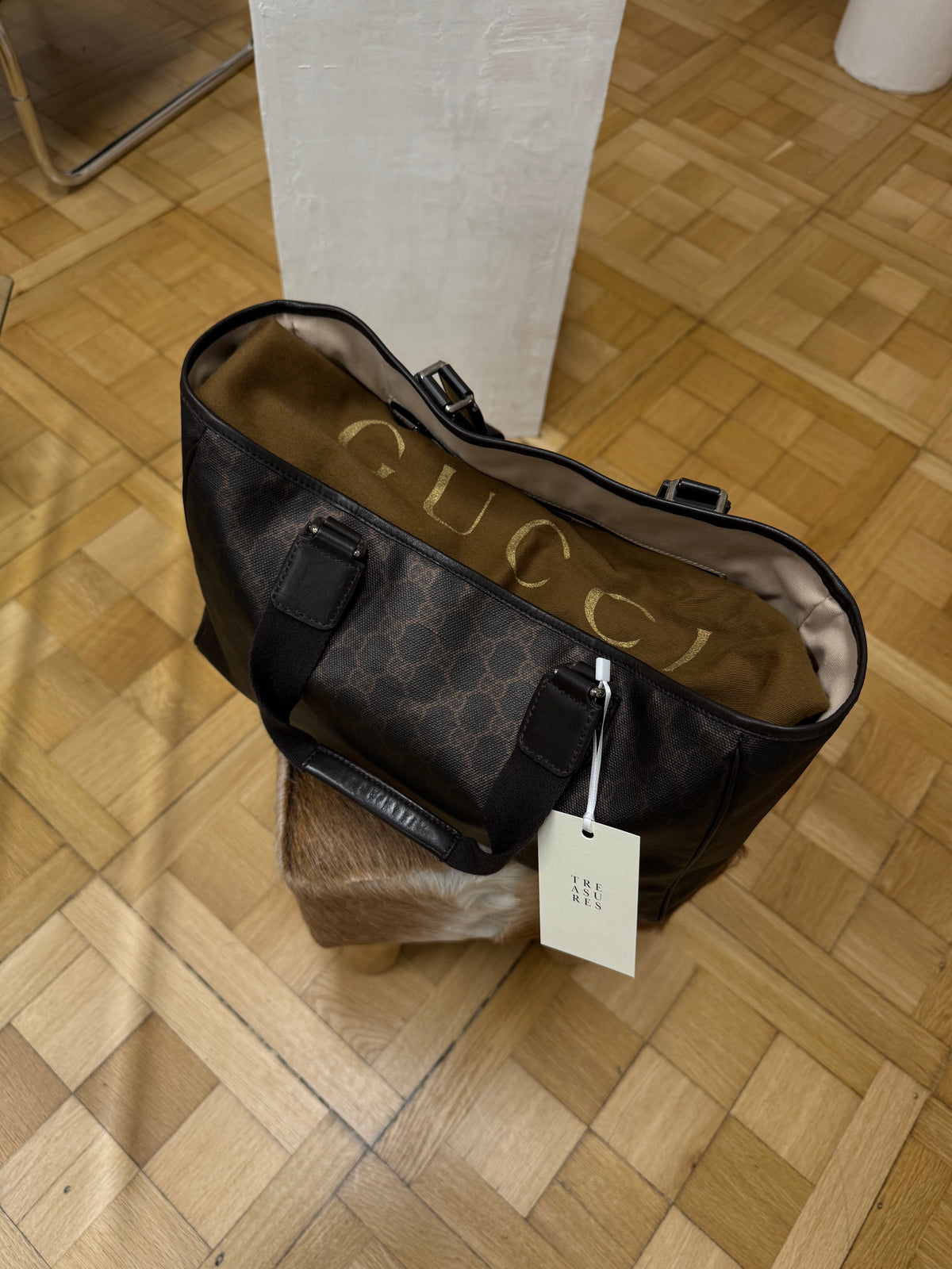 GUCCI GG MONOGRAM SHOPPER TOTE BAG