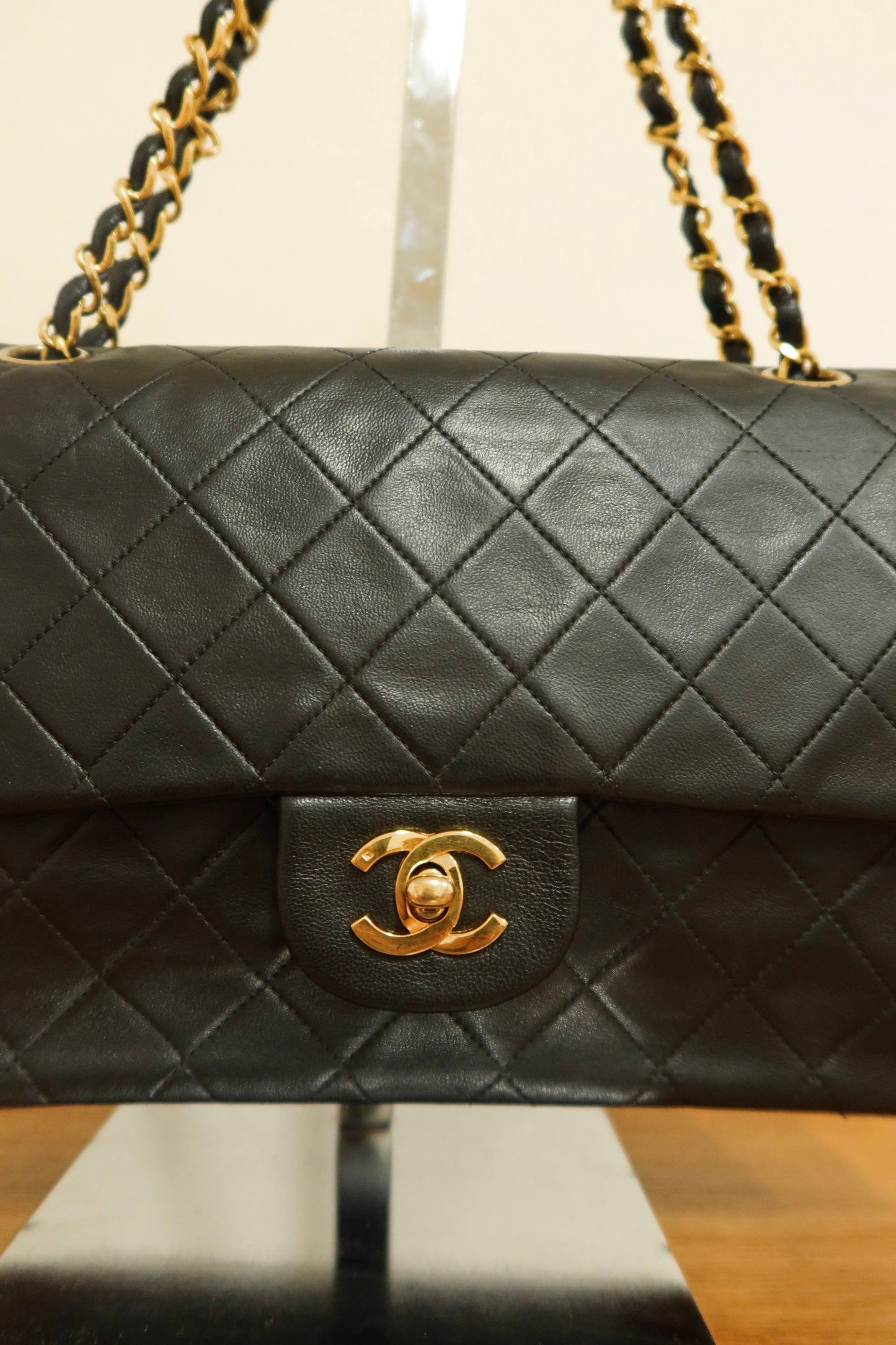 CHANEL DOUBLE FLAP BAG MEDIUM