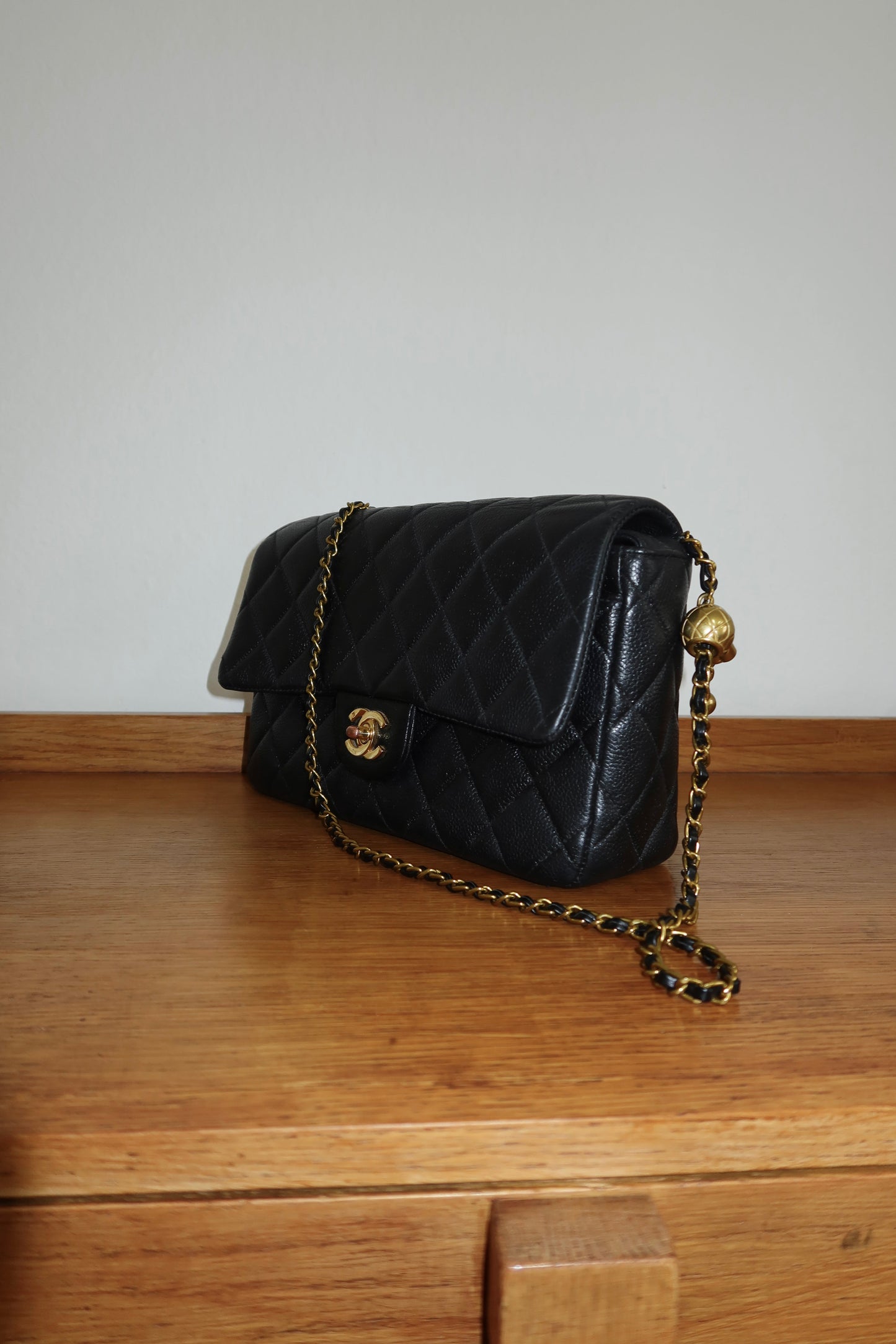CHANEL CAVIAR SINGLE FLAP BAG