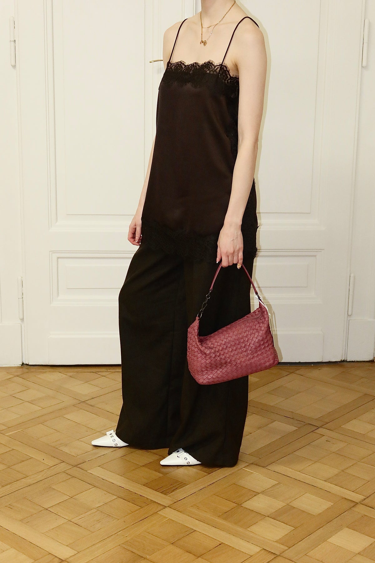 BOTTEGA VENETA INTRECCIATO SHOULDER BAG PINK