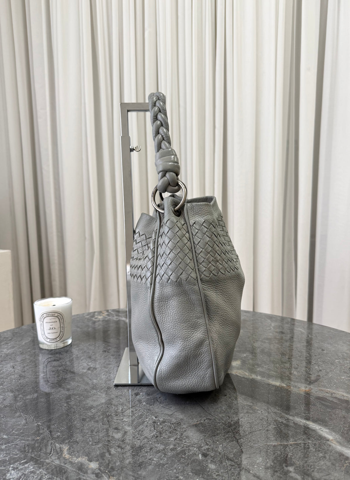 Bottega Veneta hobo bag in light grey Intrecciato leather, photo 5