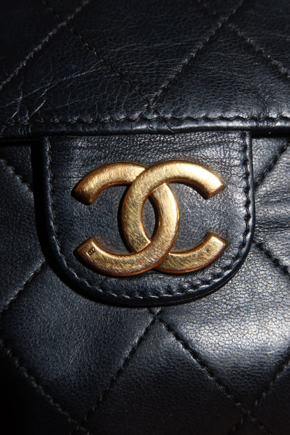 CHANEL TIMELESS CLASSIC SINGLE FLAP BAG LAMBSKIN
