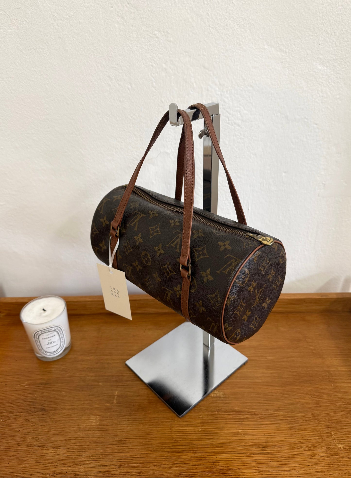 LV PAPILLON 26