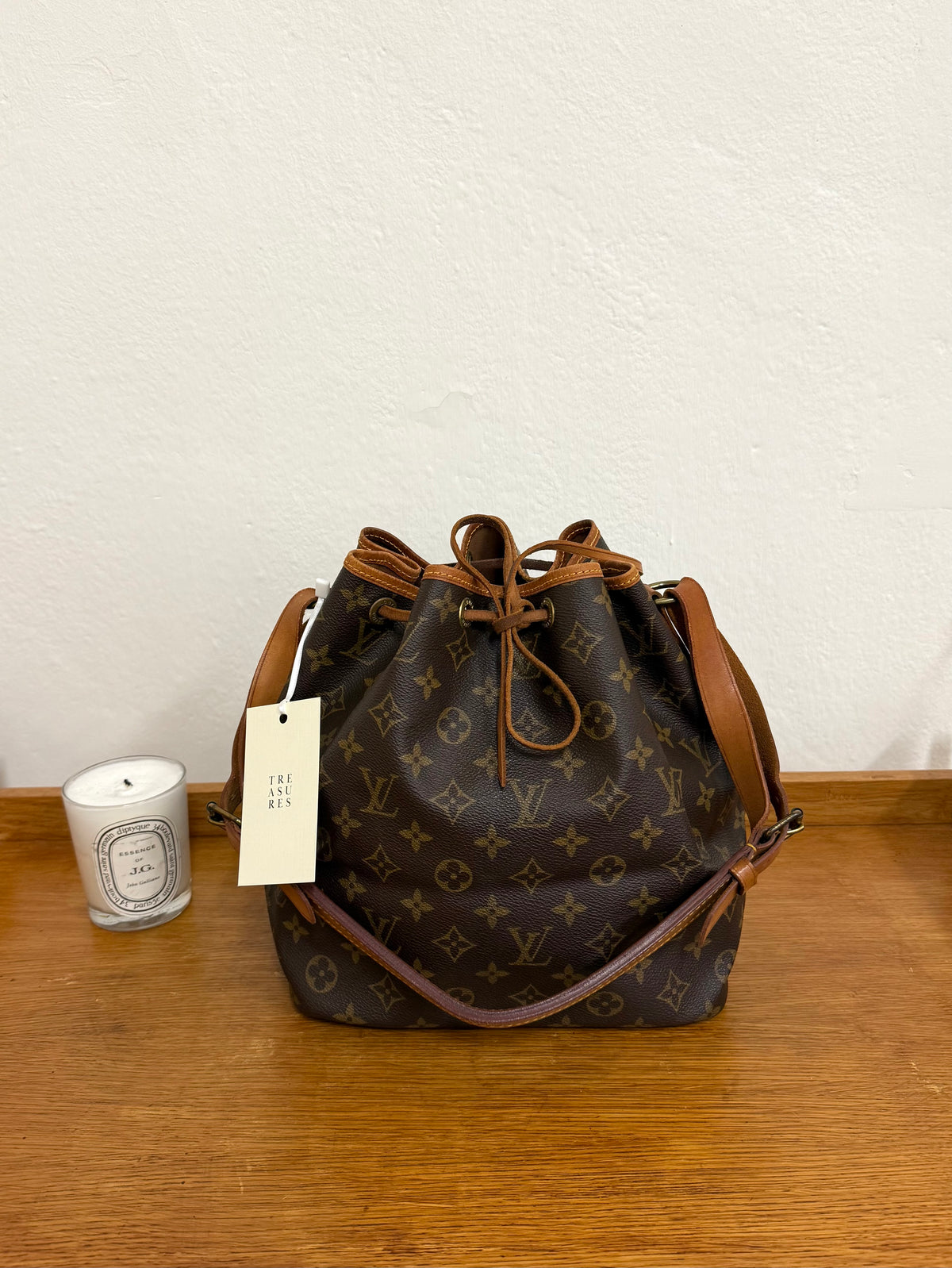LV PETIT NOÉ MONOGRAM