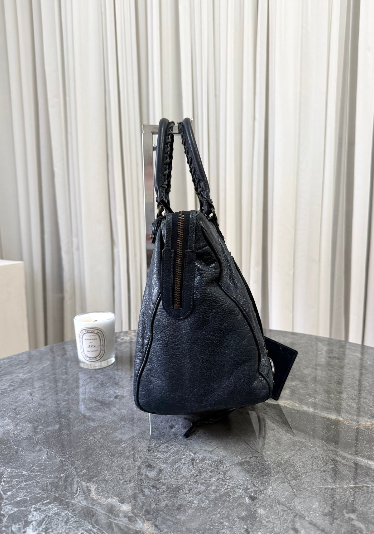 Balenciaga Velo bag in lambskin with brass hardware, photo 5