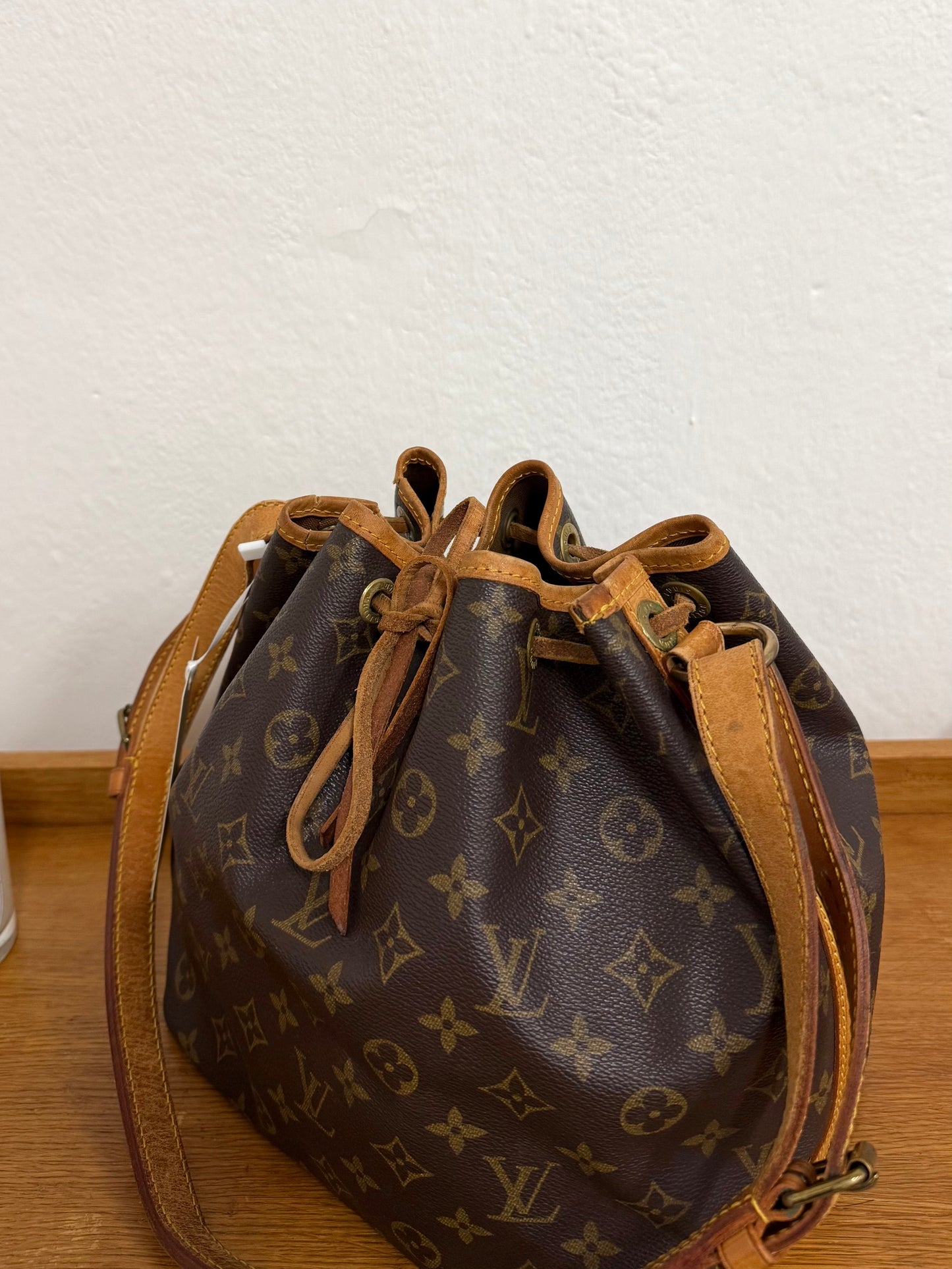 LV PETIT NOÉ MONOGRAM