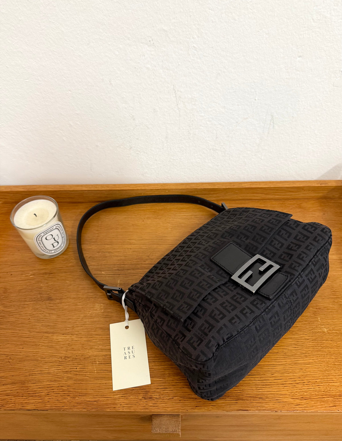 FENDI MAMMA BAGUETTE BAG