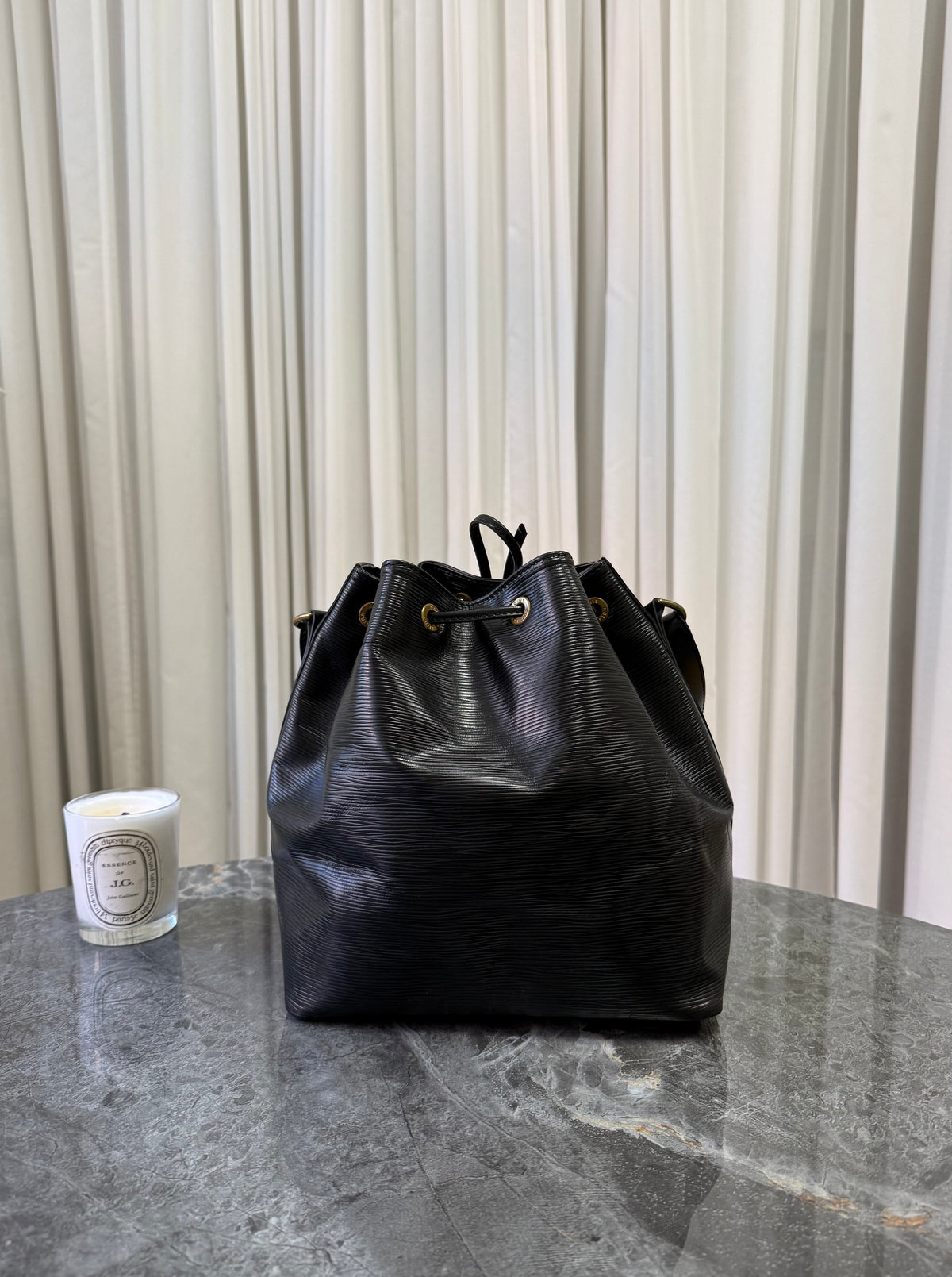 LV Epi Petit Noé Black Bucket Bag