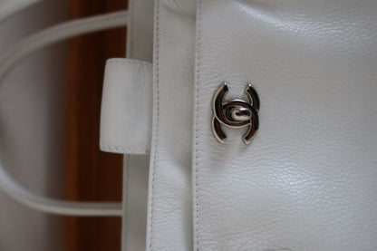 CHANEL EXECUTIVE TOTE BAG WHITE