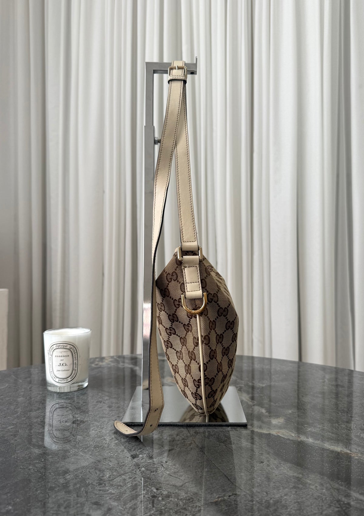 Gucci Sukey crossbody bag in GG canvas with gold hardware, photo 4