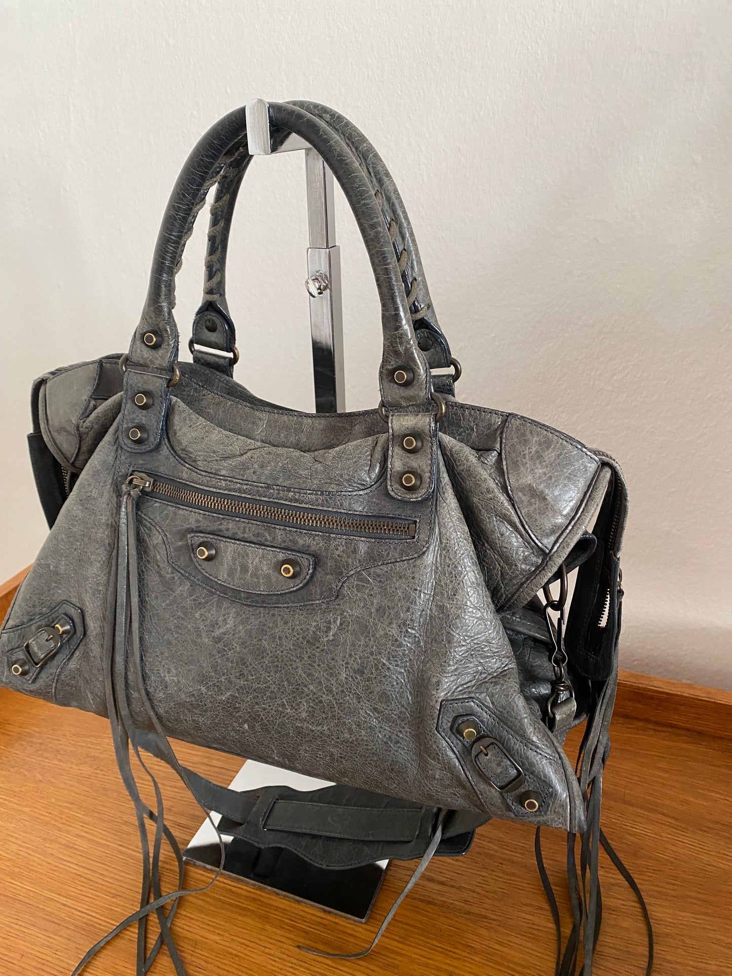 BALENCIAGA CITY BAG IN DARK GREY