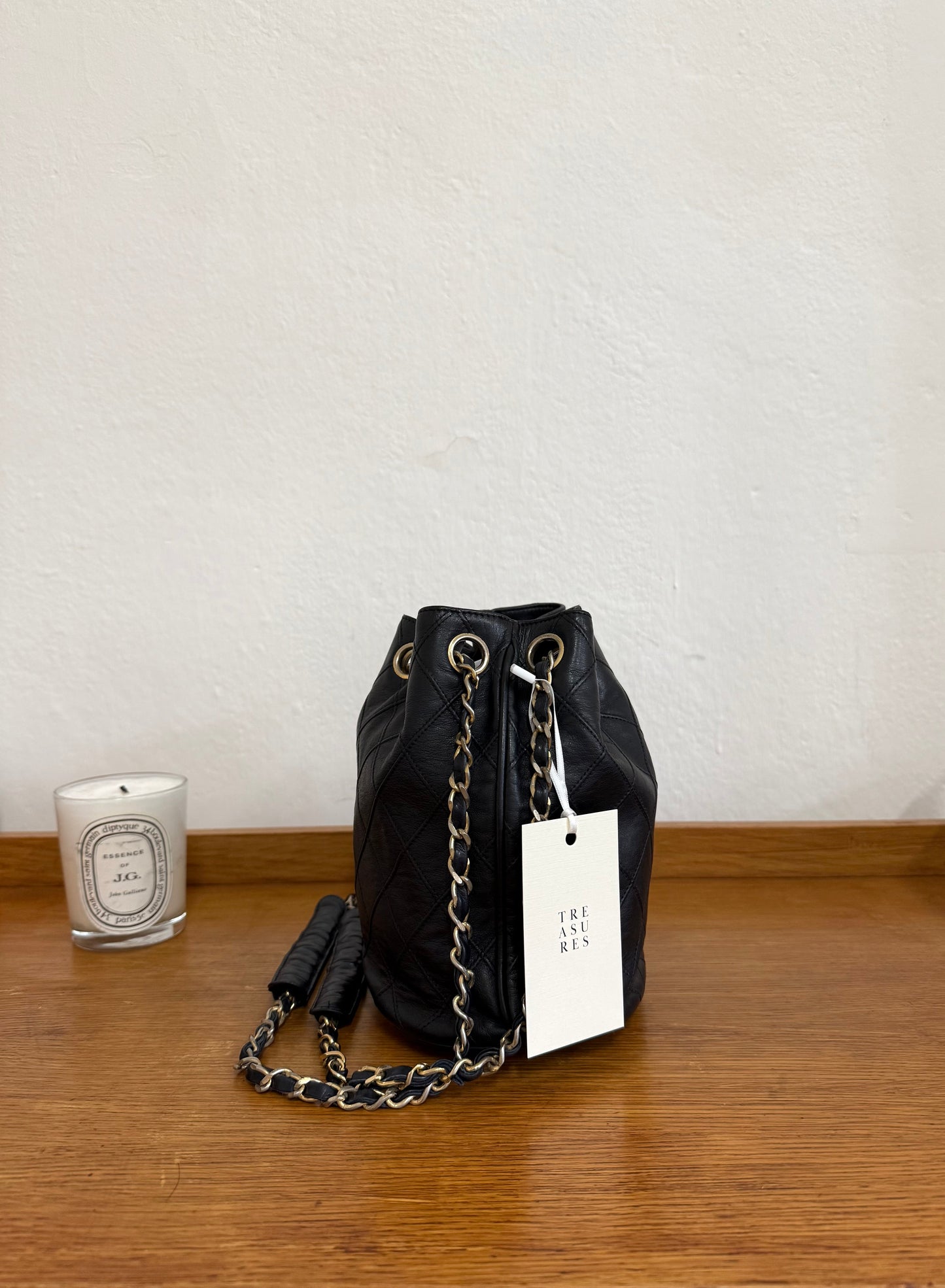CHANEL BUCKET BAG & POUCH
