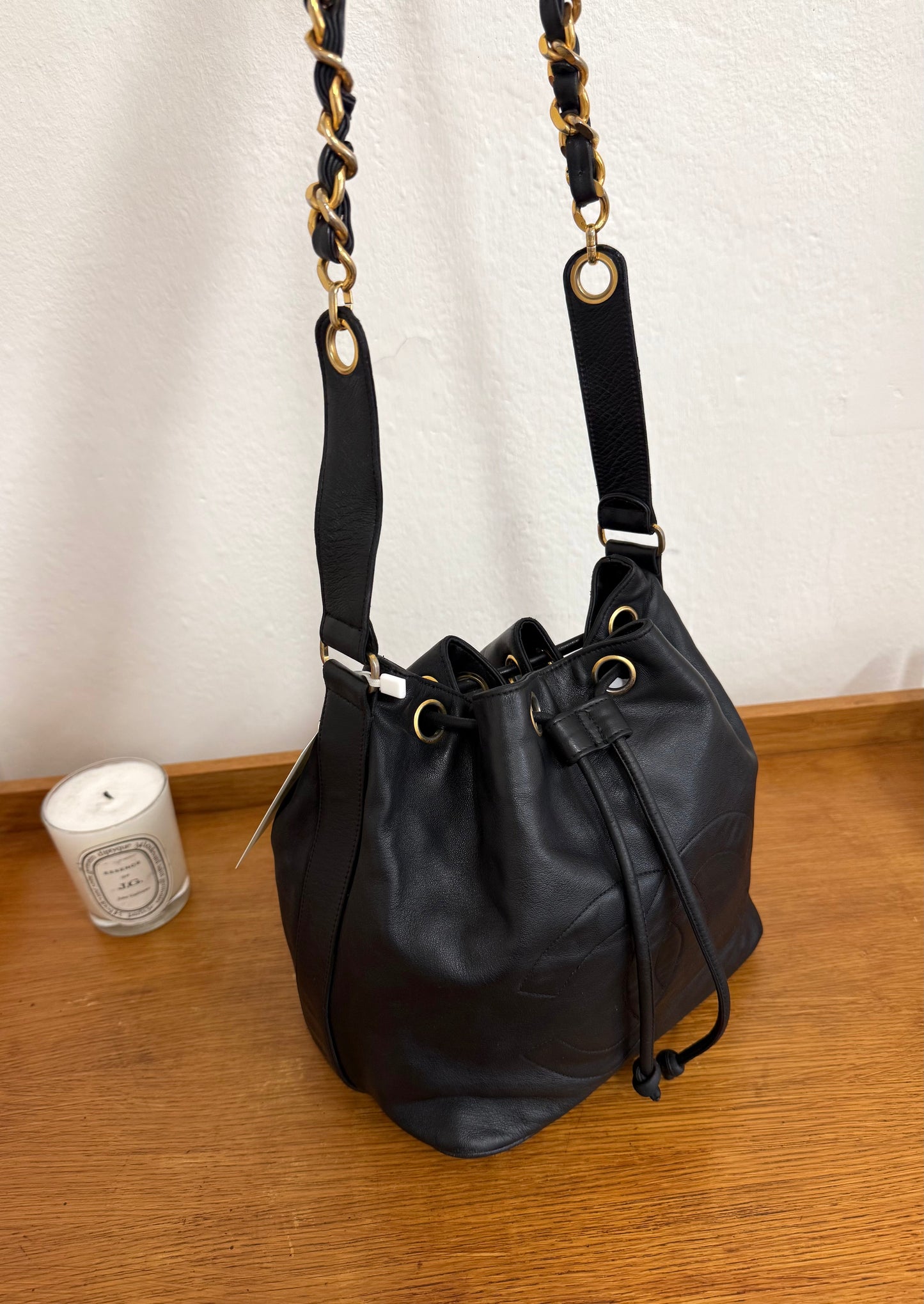 CHANEL BUCKET CC LOGO & POUCH