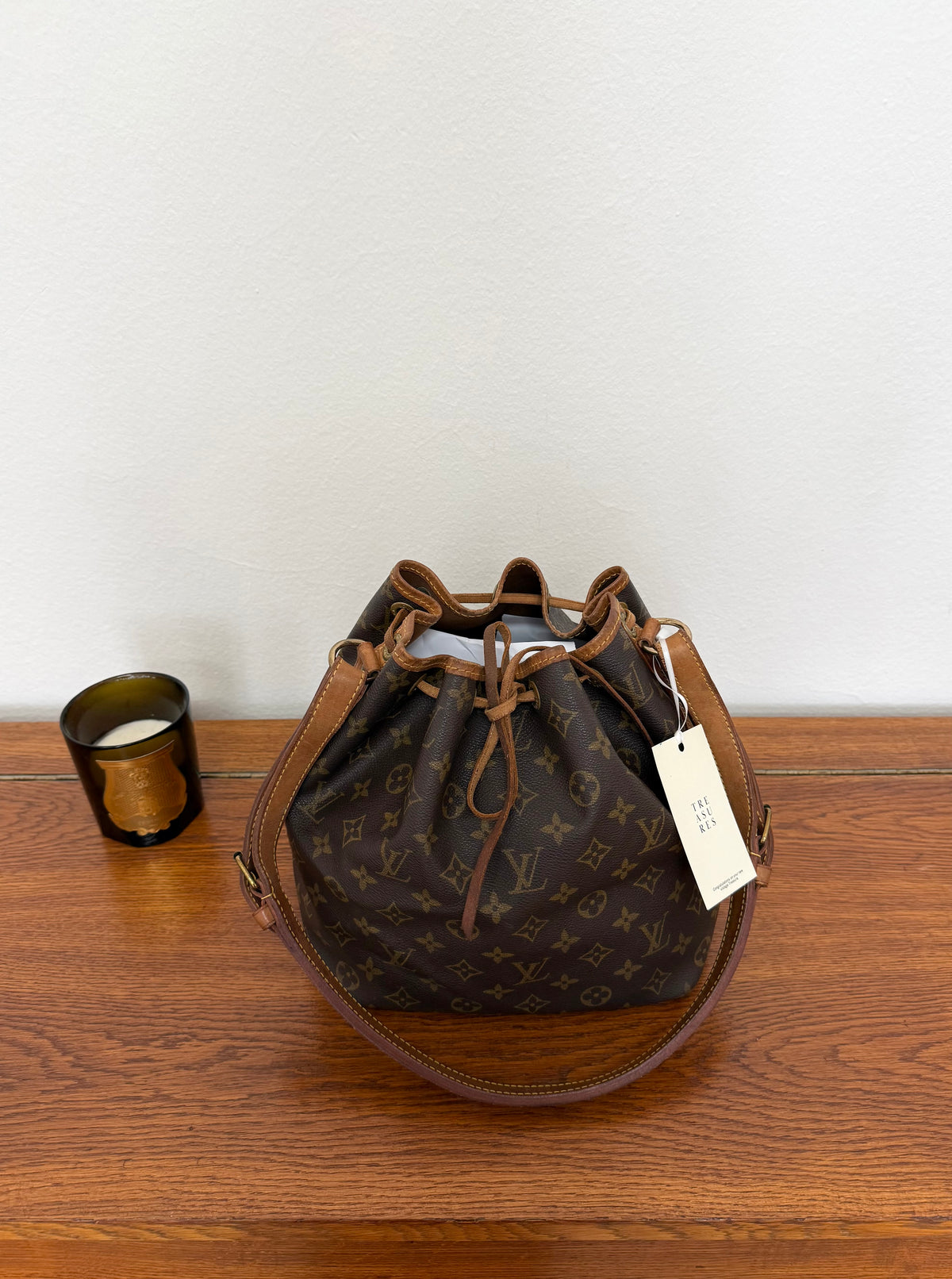 LV Petit Noé Monogram Bucket Bag 318