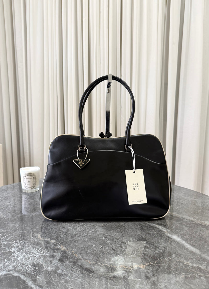 Prada Triangle bowling bag in black spazzolato leather – Treasures Prague