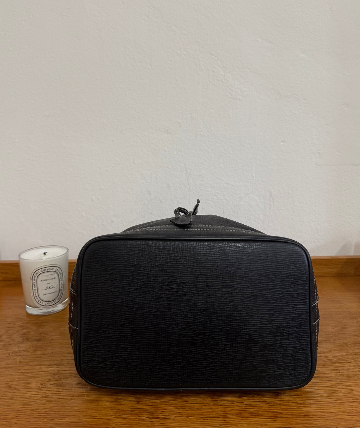 CELINE TRIOMPHE BUCKET BAG BLACK