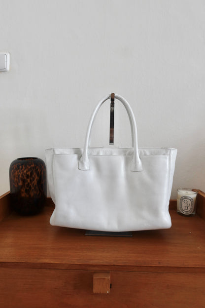 CHANEL EXECUTIVE TOTE BAG WHITE