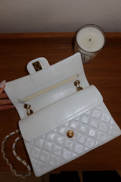 CHANEL DOUBLE FLAP BAG SMALL IN WHITE