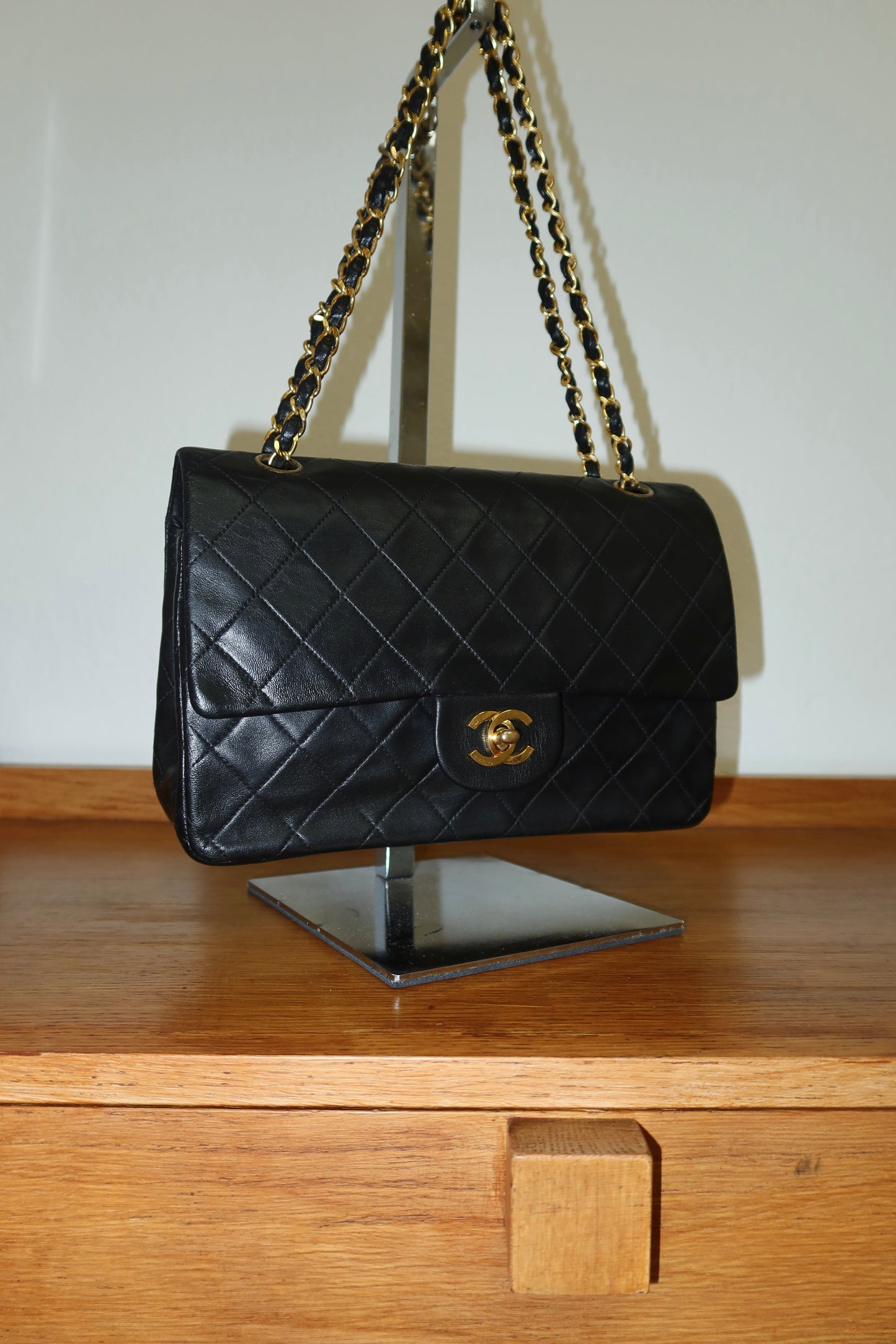 CHANEL DOUBLE FLAP BAG MEDIUM
