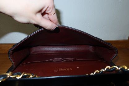 CHANEL DOUBLE FLAP BAG MEDIUM