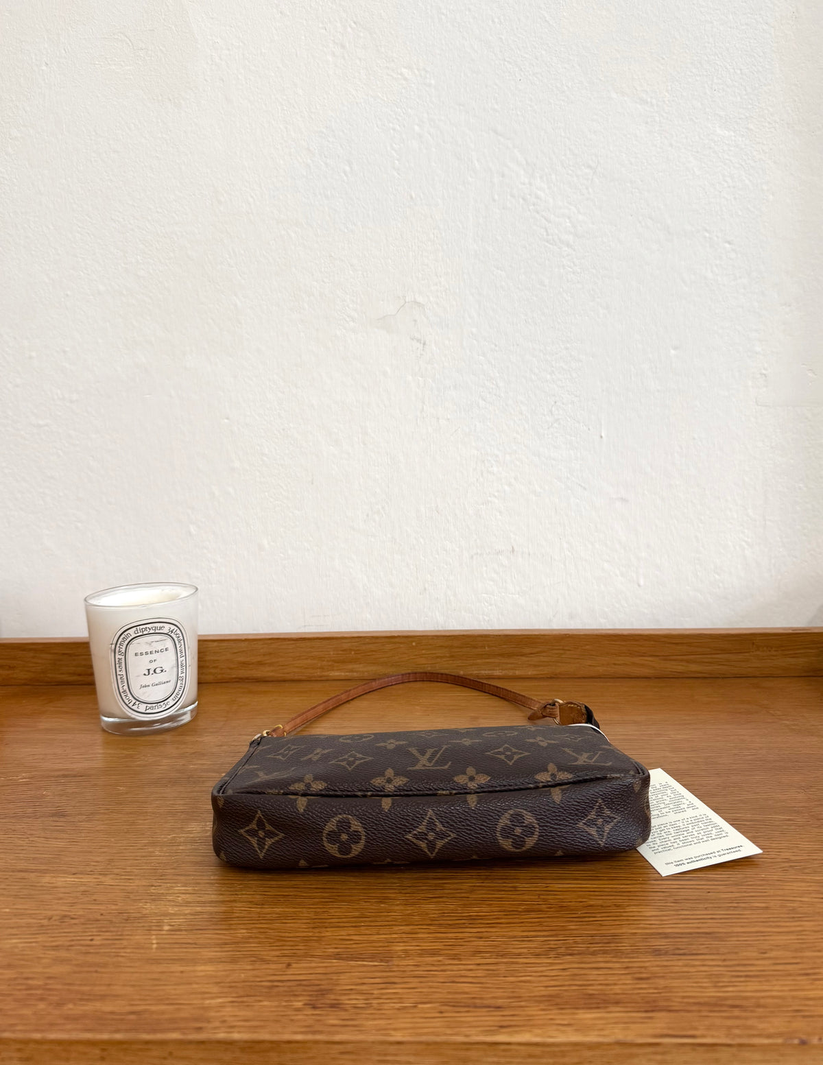 LV Pochette