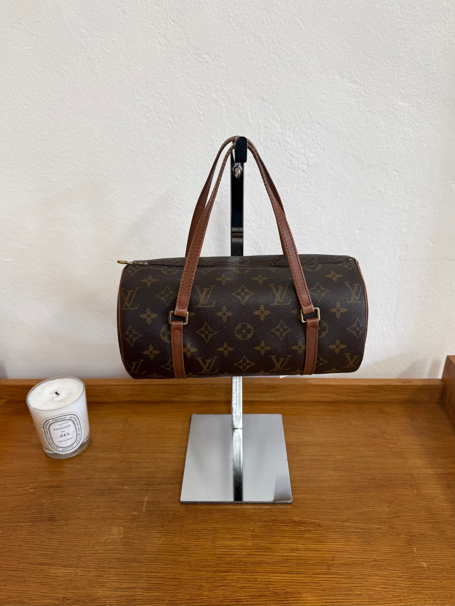 LV PAPILLON 26