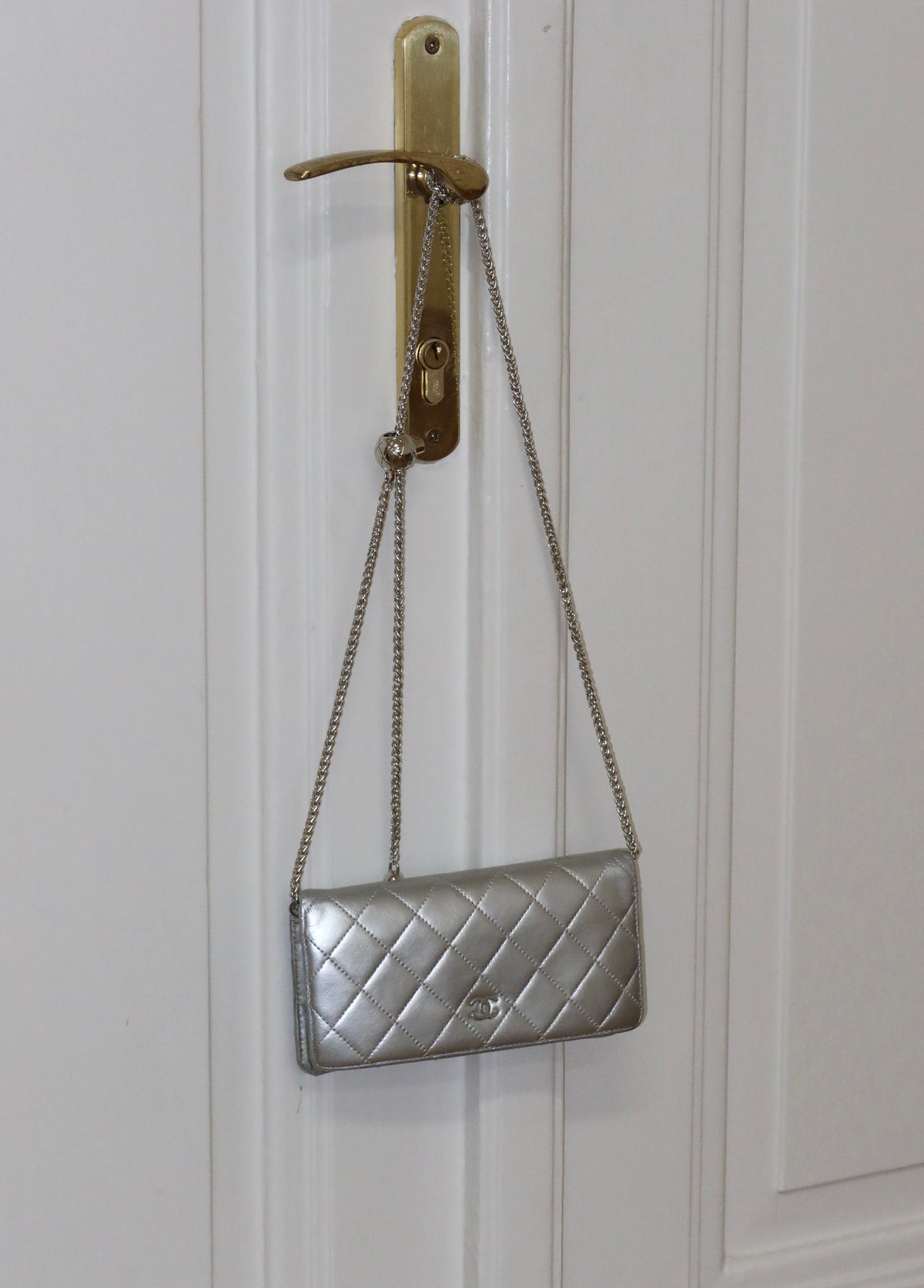 CHANEL WALLET QUILTED SILVER