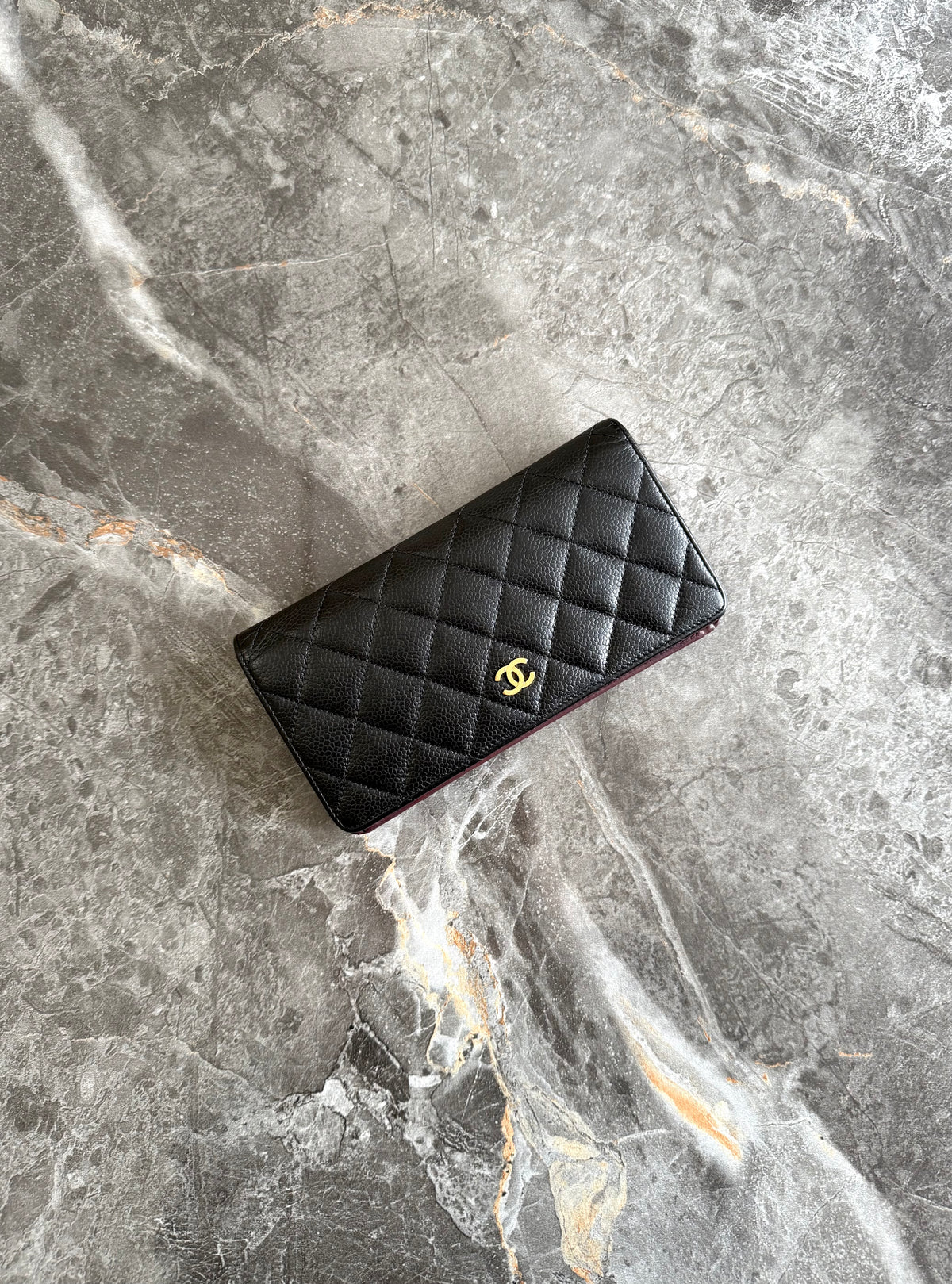 Chanel Long Wallet z černé caviar kůže se zlatým hardwarem, foto 4