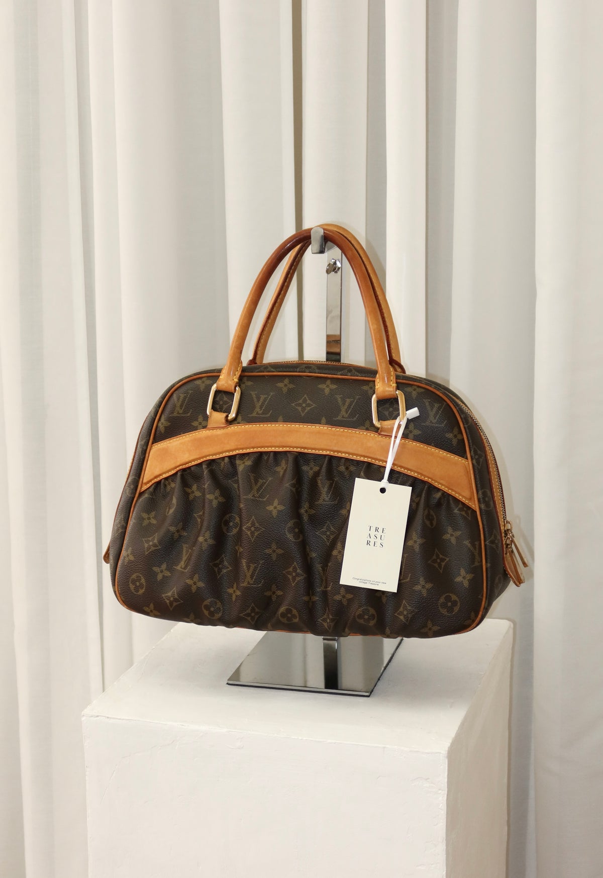 LV MITZI MONOGRAM BAG 301
