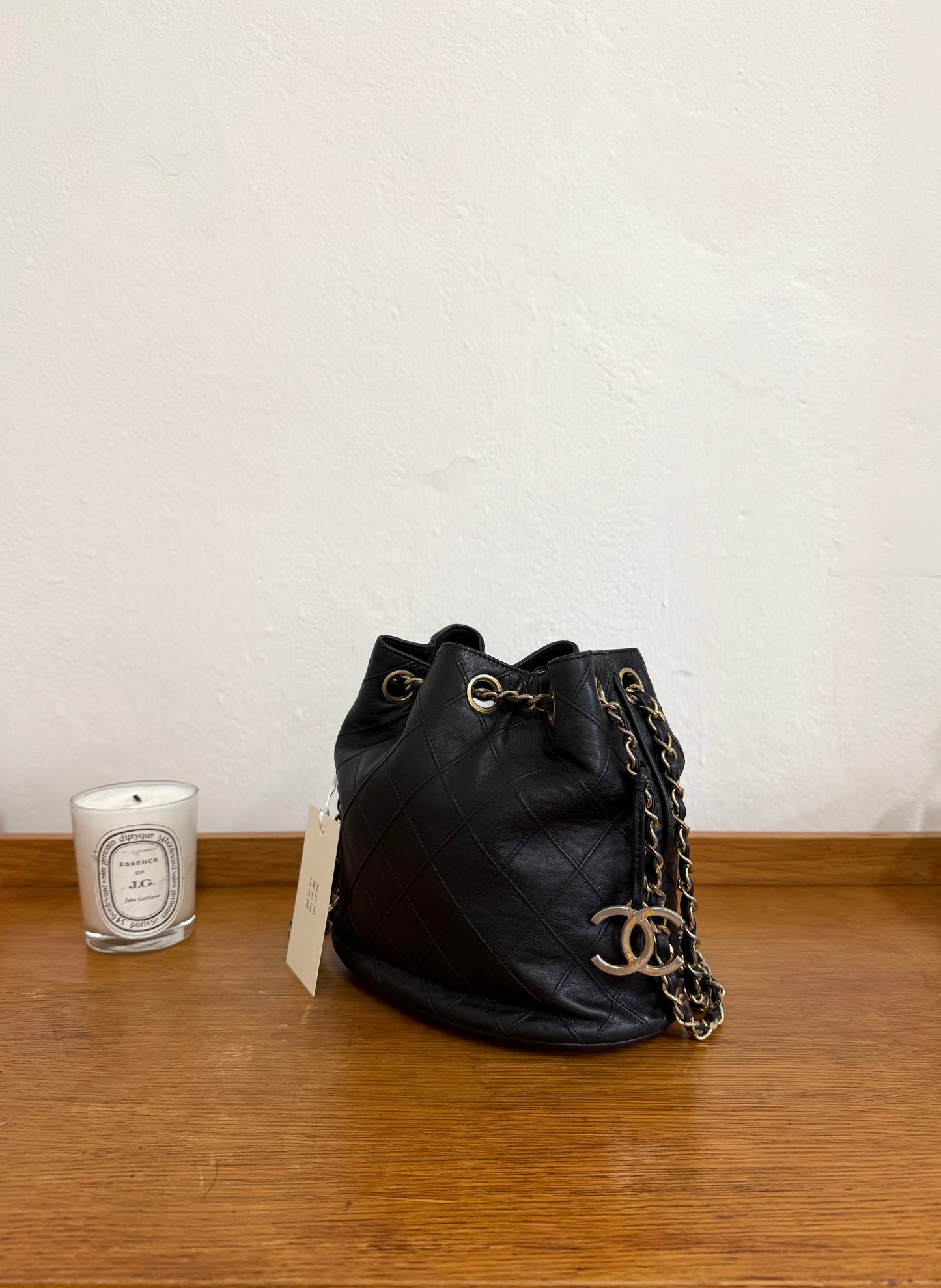 CHANEL BUCKET BAG & POUCH