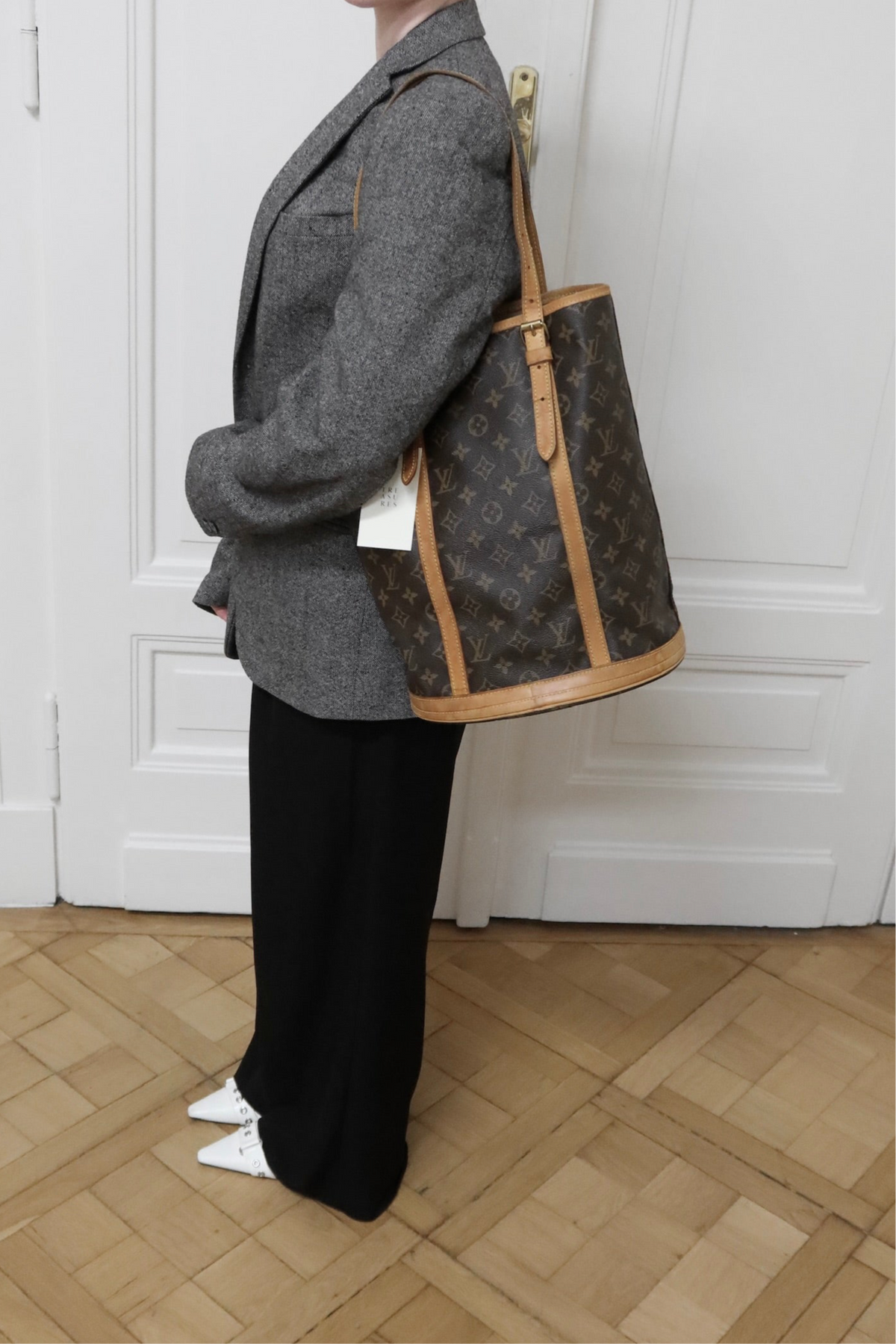 LV BUCKET GM MONOGRAM BAG