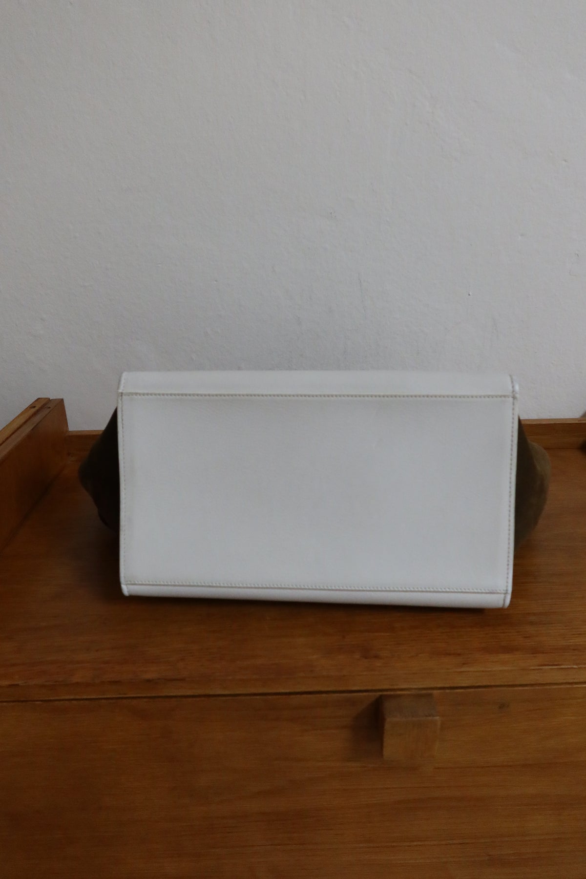 CELINE PHOEBE PHILO TRAPEZE BLACK WHITE