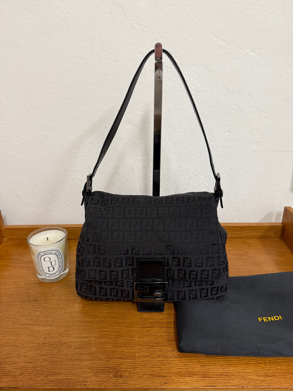 FENDI MAMMA BAGUETTE BAG