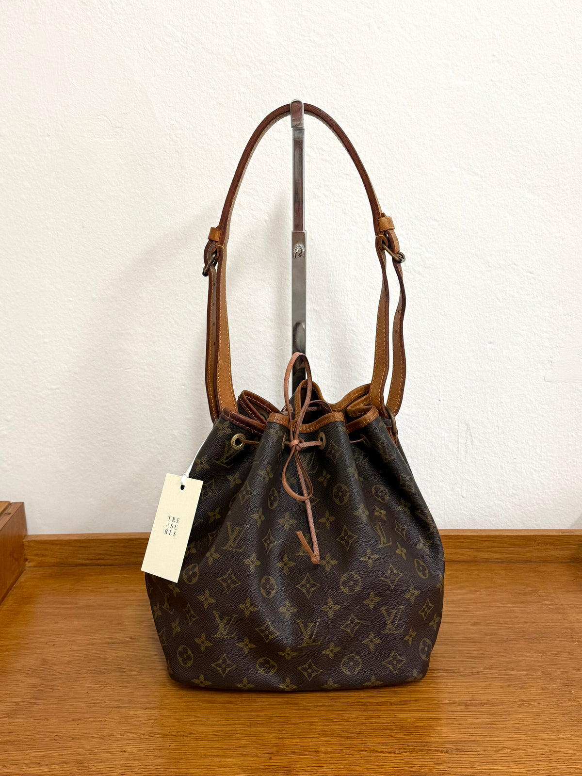 LV PETIT NOÉ MONOGRAM