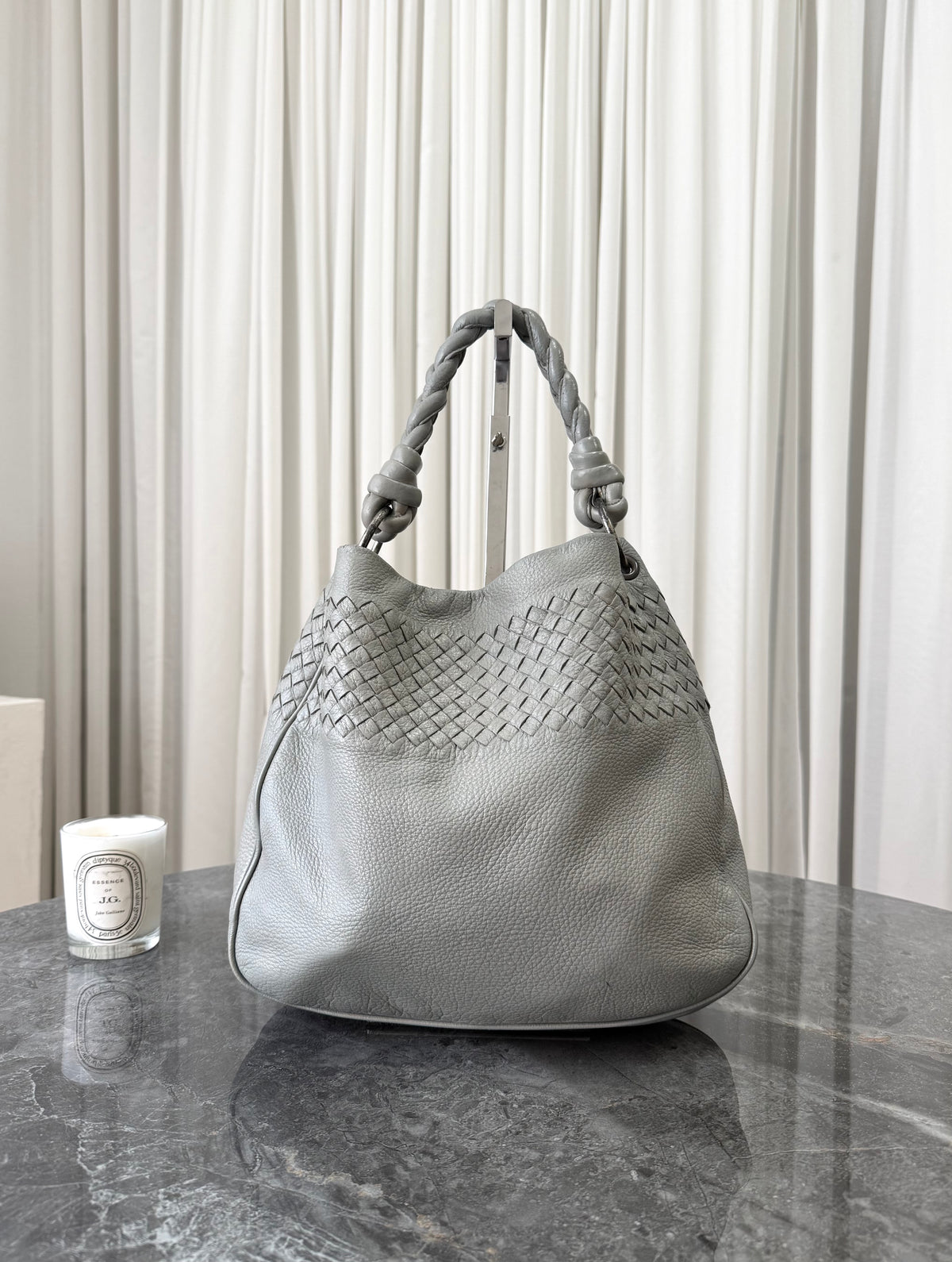 Bottega Veneta hobo bag in light grey Intrecciato leather, photo 6