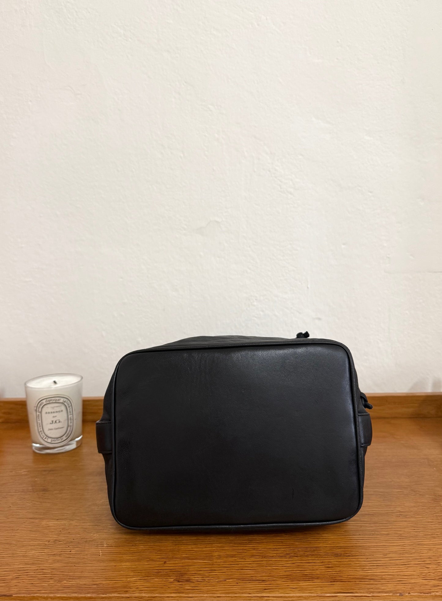 CHANEL BUCKET BAG CC LOGO & POUCH