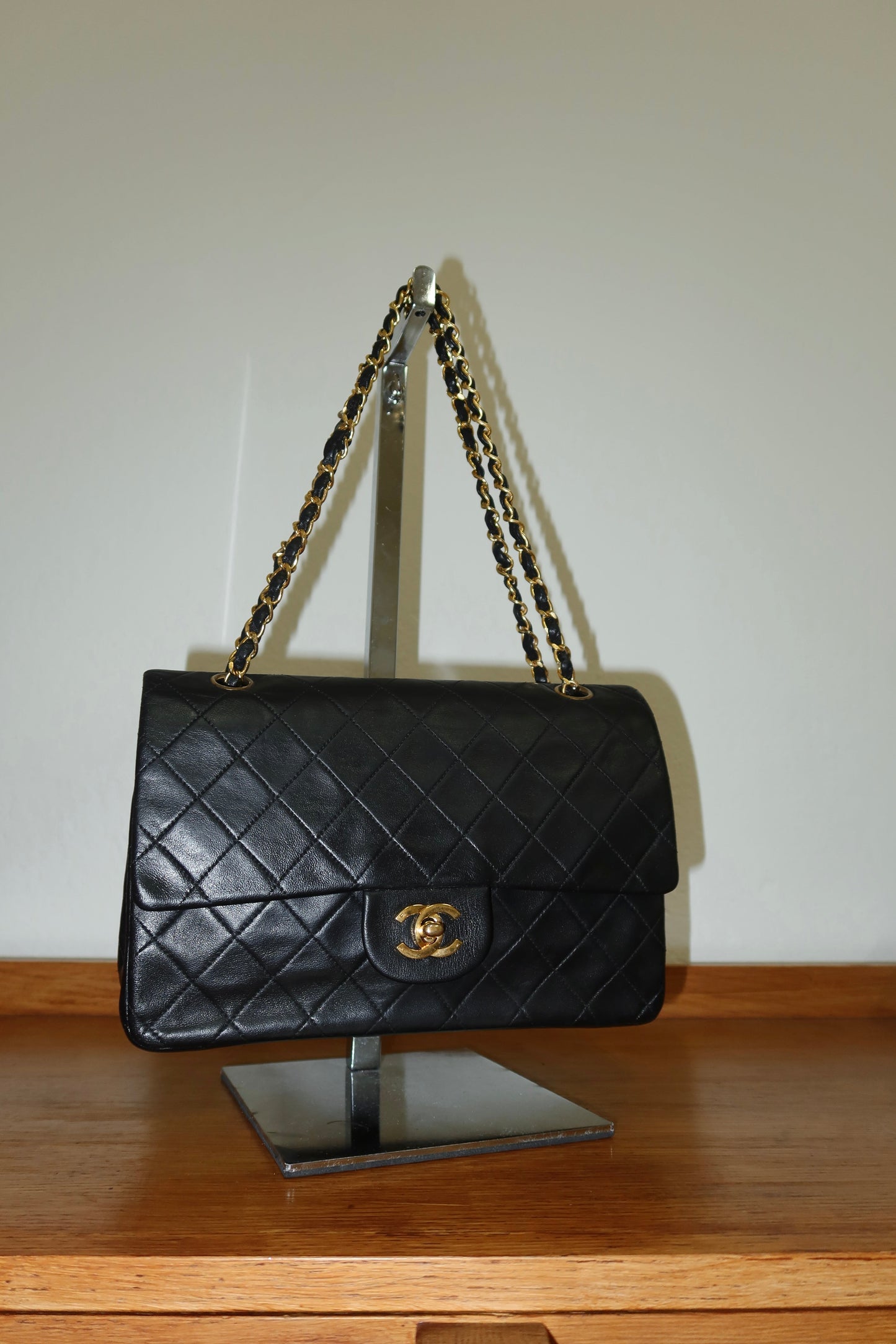 CHANEL DOUBLE FLAP BAG MEDIUM