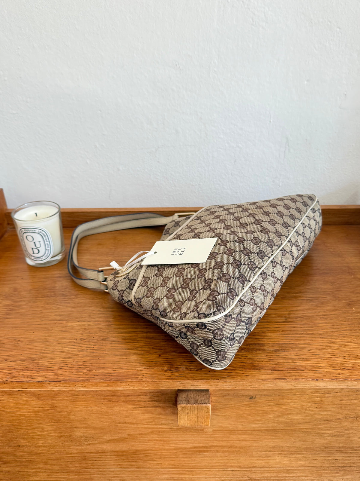 GUCCI GG MONOGRAM SHOULDER BAG