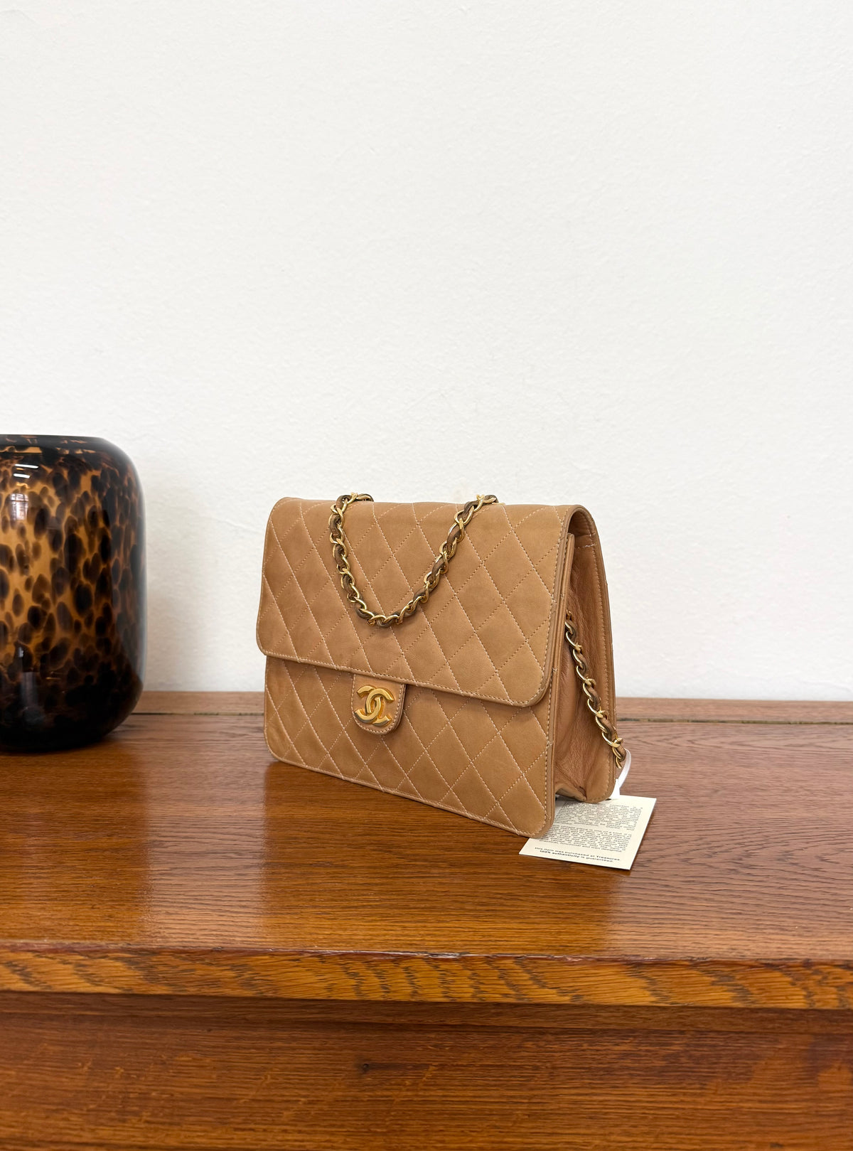 Chanel Matelassé shoulder bag in camel lambskin with gold chain, photo 4