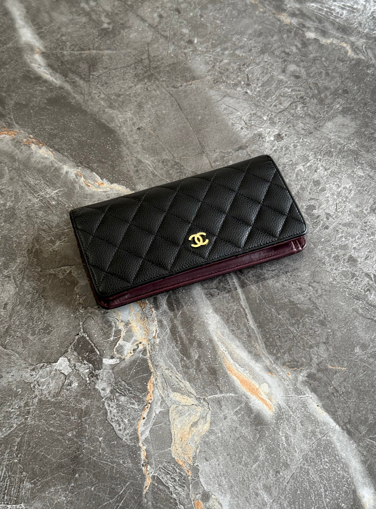 Chanel Long Wallet z černé caviar kůže se zlatým hardwarem, foto 12