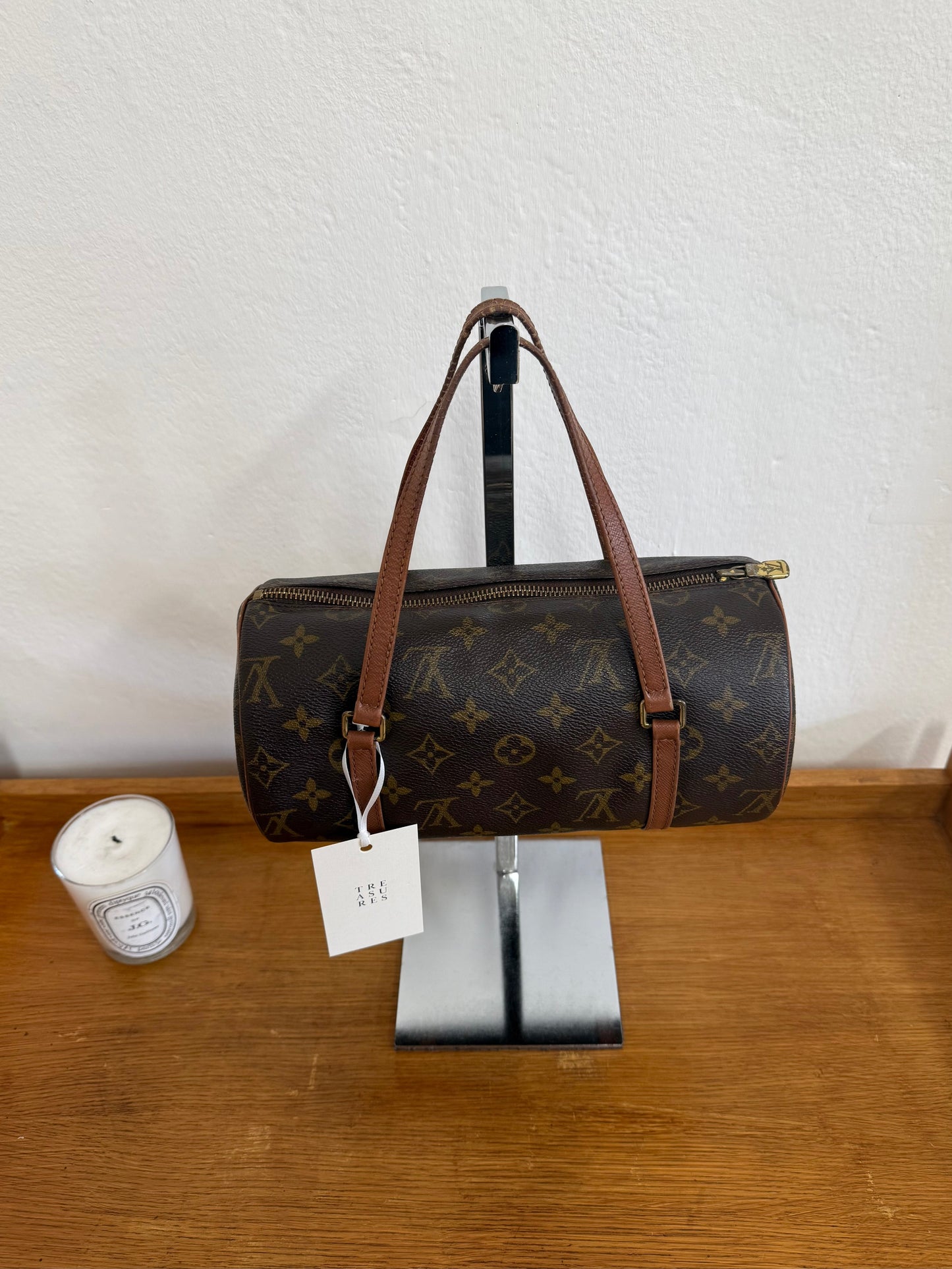 LV PAPILLON 26