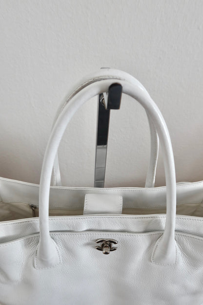 CHANEL EXECUTIVE TOTE BAG WHITE