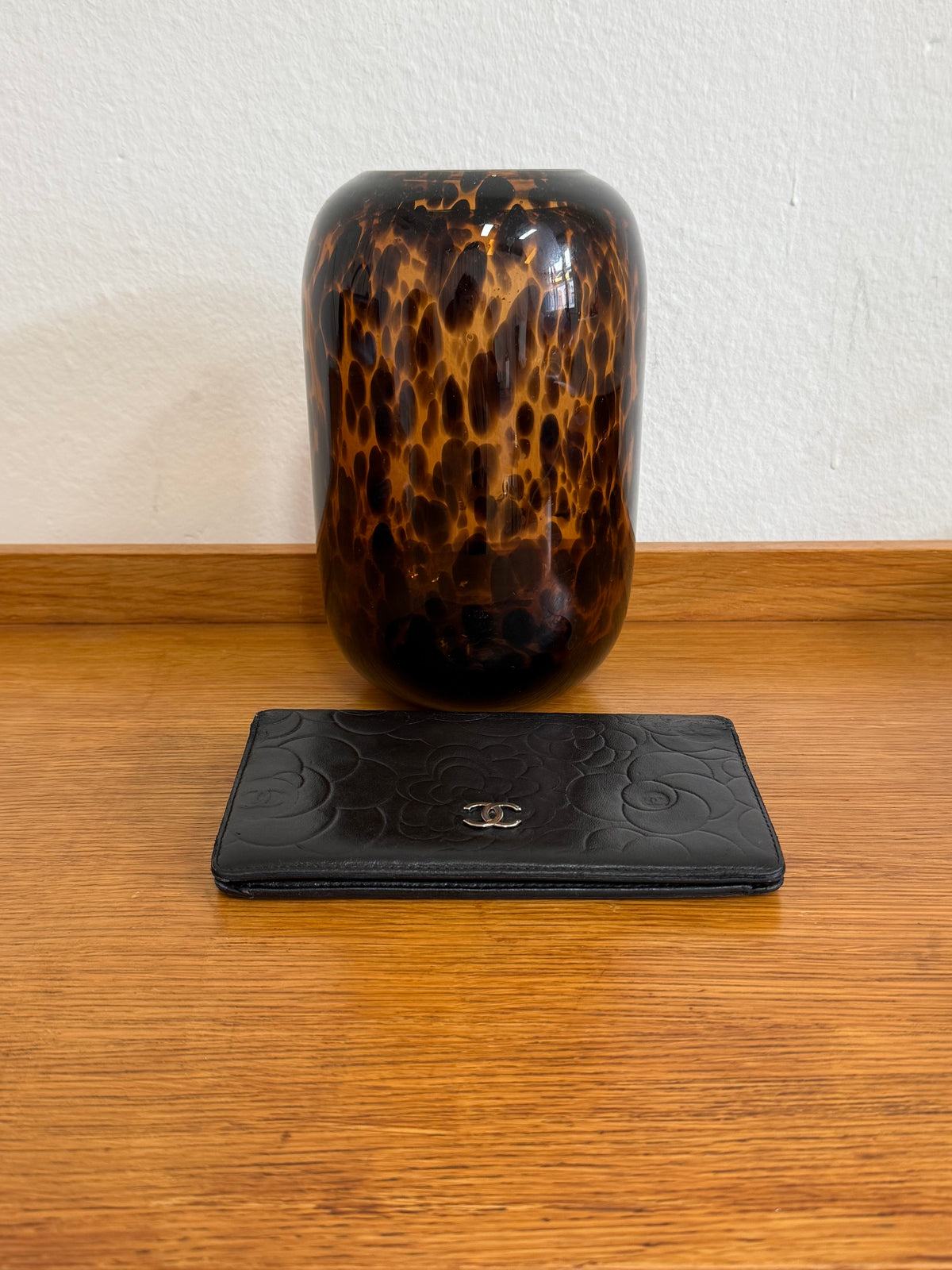 CHANEL CAMELLIA WALLET BLACK SERIES 11