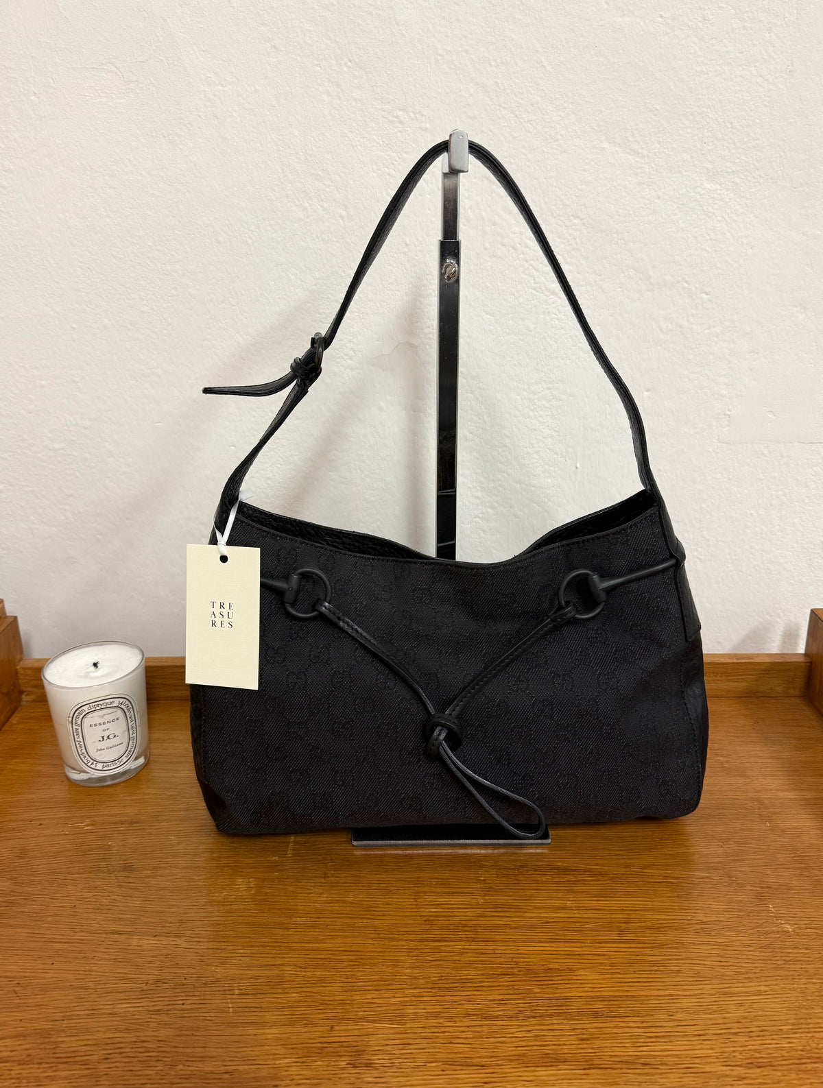 GUCCI GG MONOGRAM HORSEBIT SHOULDER BAG