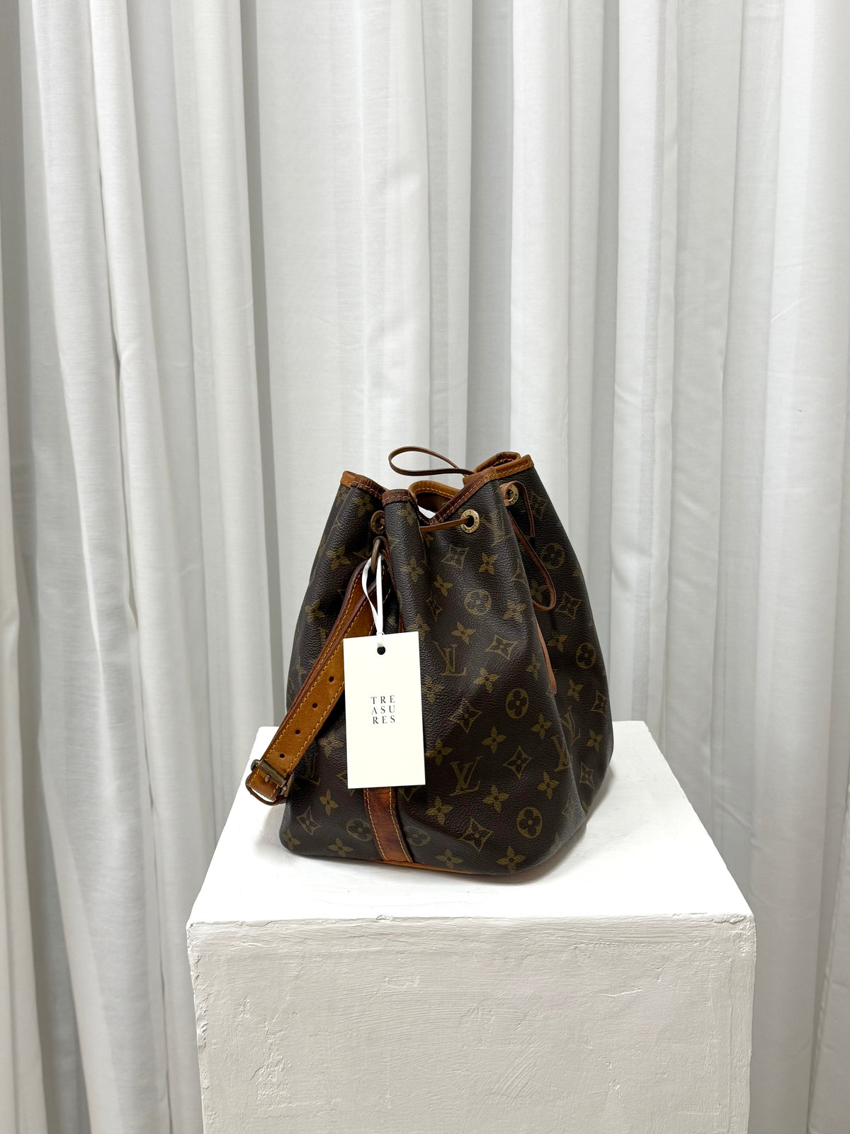 LV PETIT NOÉ MONOGRAM