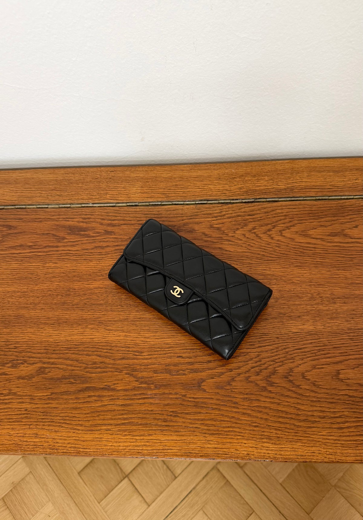 Chanel Large Classic Wallet Lambskin Gold HW